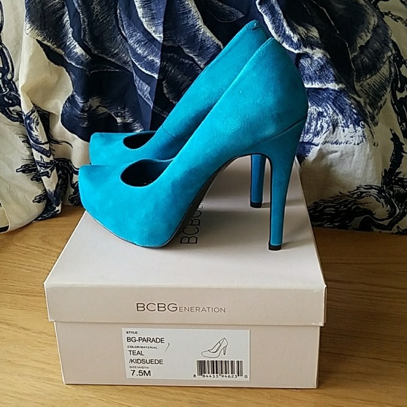 BCBG Teal Suede Platform Heels - Picture 8 of 9